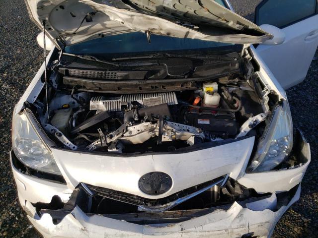 JTDZN3EU2D3196940 - 2013 TOYOTA PRIUS V WHITE photo 11