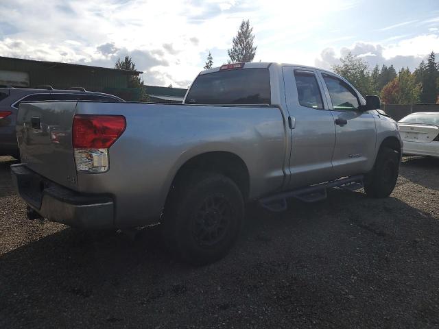 5TFUM5F19DX042988 - 2013 TOYOTA TUNDRA DOUBLE CAB SR5 SILVER photo 3