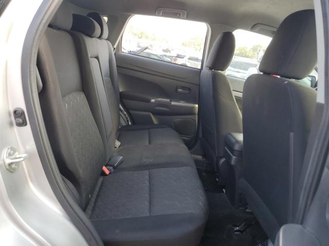 JA4AP4AU4LU030182 - 2020 MITSUBISHI OUTLANDER SE 银色 照片 11