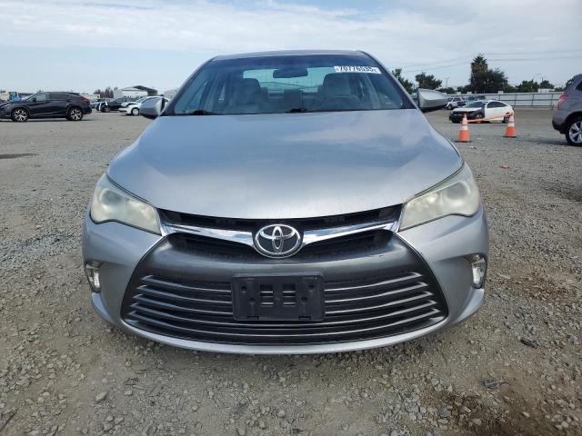 4T4BF1FK5GR521984 - 2016 TOYOTA CAMRY LE SILVER photo 5