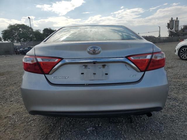 4T4BF1FK5GR521984 - 2016 TOYOTA CAMRY LE SILVER photo 6