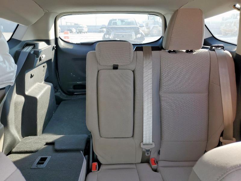 1FMCU0GD7HUD76110 - 2017 FORD ESCAPE SE WHITE photo 10