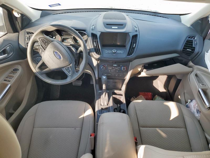 1FMCU0GD7HUD76110 - 2017 FORD ESCAPE SE WHITE photo 8