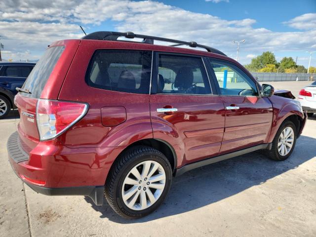 JF2SHADC4DH429940 - 2013 SUBARU FORESTER 2.5X PREMIUM RED photo 3