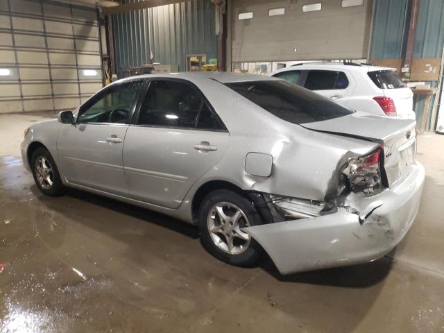 4T1BE32K82U502630 - 2002 TOYOTA CAMRY LE SILVER photo 2