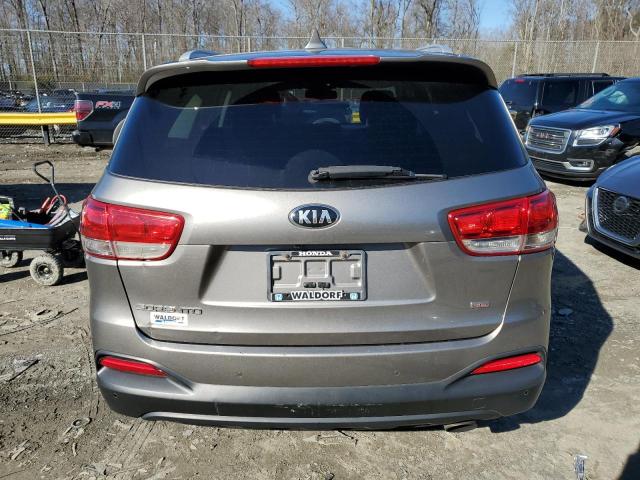 5XYPGDA35HG258630 - 2017 KIA SORENTO LX GRAY photo 6