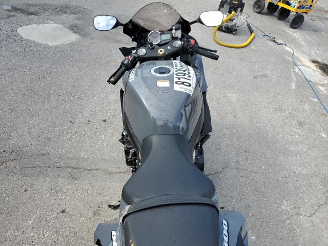 JS1GN7FA3S7100901 - 2025 SUZUKI GSX-R600 გრაფიტი ფოტო 6