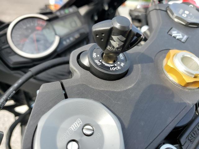 JS1GN7FA3S7100901 - 2025 SUZUKI GSX-R600 გრაფიტი ფოტო 8