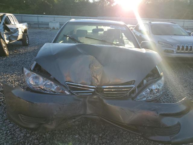 4T1BE32K35U550721 - 2005 TOYOTA CAMRY LE GRAY photo 5