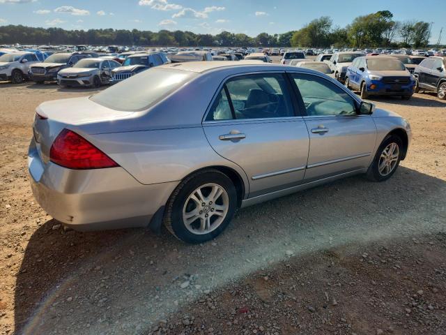 1HGCM56806A068749 - 2006 HONDA ACCORD EX SILVER photo 3