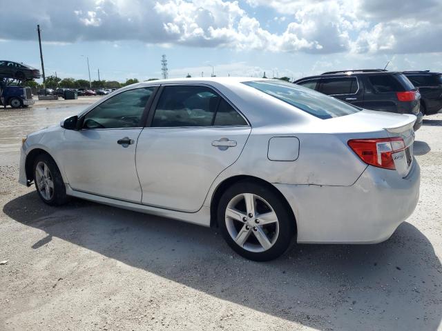 4T1BF1FK3EU332466 - 2014 TOYOTA CAMRY L GRAY photo 2