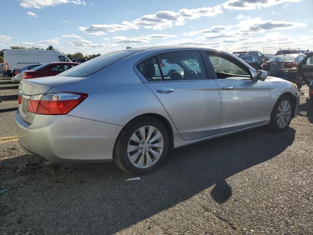 1HGCR2F74DA025679 - 2013 HONDA ACCORD EX فضي صورة 3