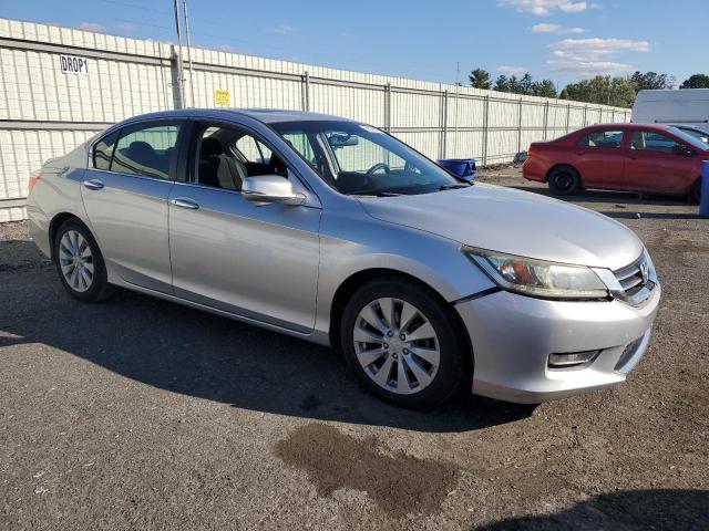 1HGCR2F74DA025679 - 2013 HONDA ACCORD EX فضي صورة 4