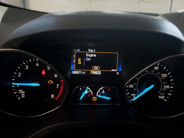 1FMCU9GD1HUB53212 - 2017 FORD ESCAPE SE RED photo 9