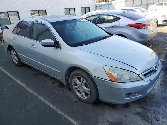 1HGCM56796A174186 - 2006 HONDA ACCORD EX SILVER photo 4