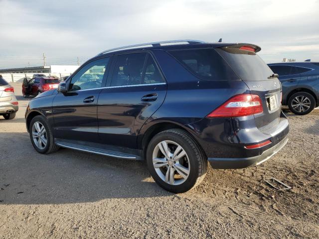 4JGDA5HB4DA107324 - 2013 MERCEDES-BENZ ML 350 4MATIC BLUE photo 2