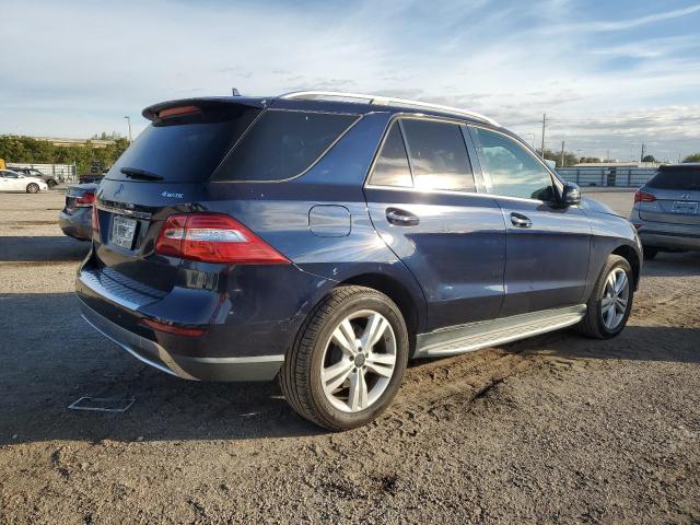 4JGDA5HB4DA107324 - 2013 MERCEDES-BENZ ML 350 4MATIC BLUE photo 3