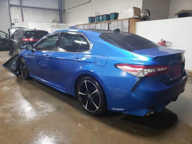 4T1B61HK9KU262058 - 2019 TOYOTA CAMRY XSE BLUE photo 2