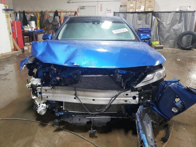 4T1B61HK9KU262058 - 2019 TOYOTA CAMRY XSE BLUE photo 5