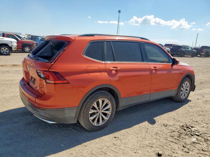 3VV1B7AX0KM045525 - 2019 VOLKSWAGEN TIGUAN S ნარინჯისფერი ფოტო 3