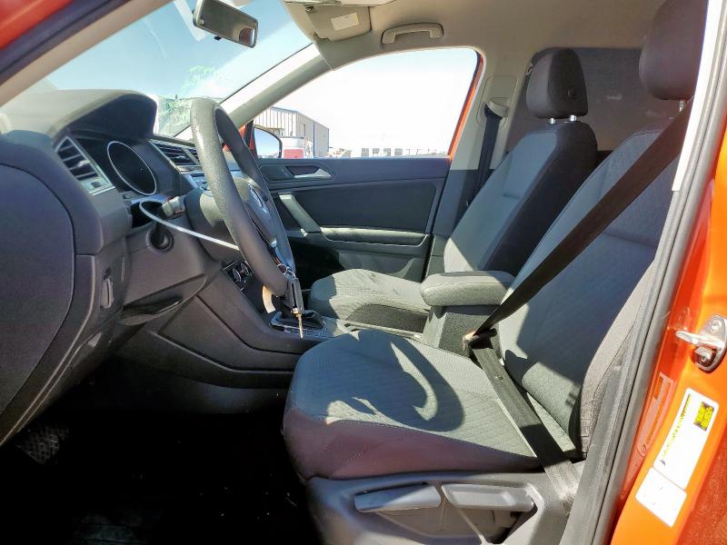 3VV1B7AX0KM045525 - 2019 VOLKSWAGEN TIGUAN S ნარინჯისფერი ფოტო 7