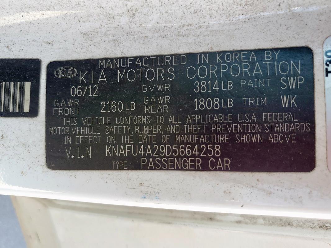 KNAFU4A29D5664258 - 2013 KIA FORTE EX 白色 照片 13