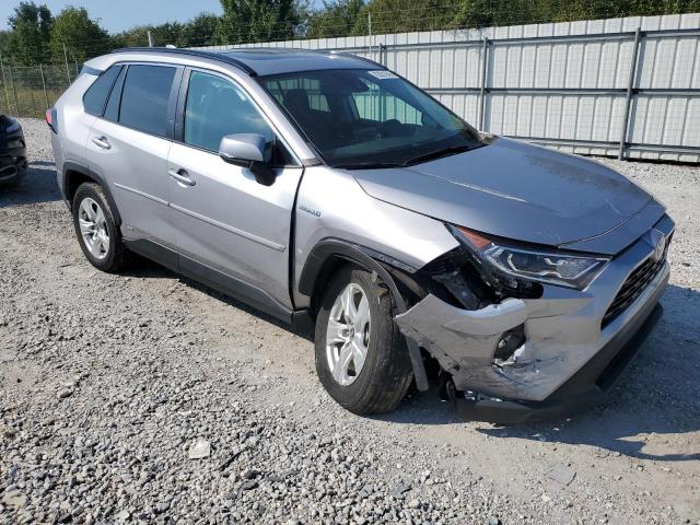 4T3RWRFV1MU037833 - 2021 TOYOTA RAV4 XLE SILVER photo 4