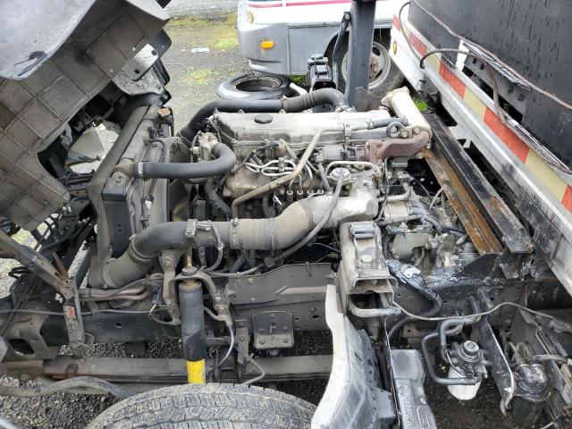 JALC4B16277001912 - 2007 ISUZU NPR WHITE photo 11