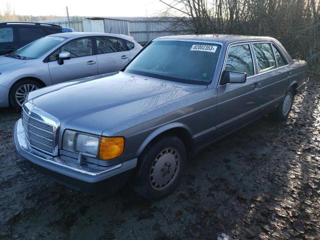 WDBCA25D7LA540332 - 1990 MERCEDES-BENZ 300 SEL GRAY photo 1