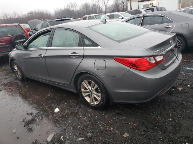 5NPEB4AC9DH690307 - 2013 HYUNDAI SONATA GLS GRAY photo 2