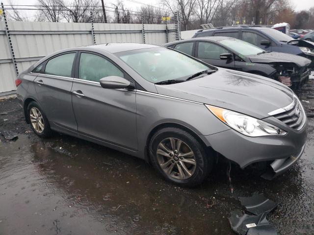 5NPEB4AC9DH690307 - 2013 HYUNDAI SONATA GLS GRAY photo 4