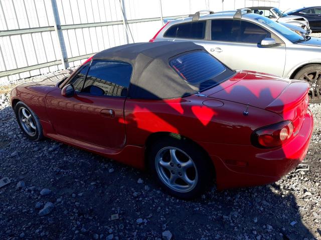 JM1NB353720224129 - 2002 MAZDA MX-5 MIATA BASE RED photo 2