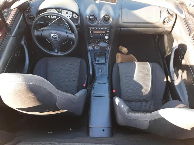 JM1NB353720224129 - 2002 MAZDA MX-5 MIATA BASE RED photo 8