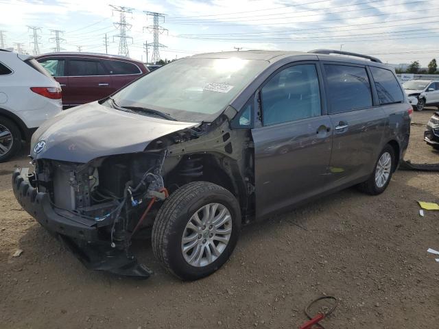 2012 TOYOTA SIENNA XLE, 