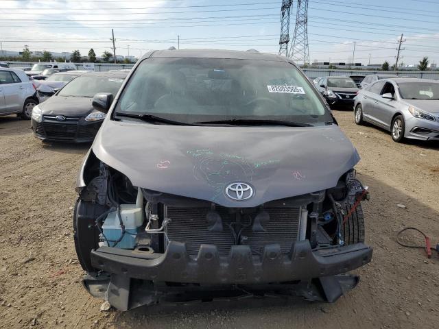 5TDYK3DC8CS279265 - 2012 TOYOTA SIENNA XLE GRAY photo 5