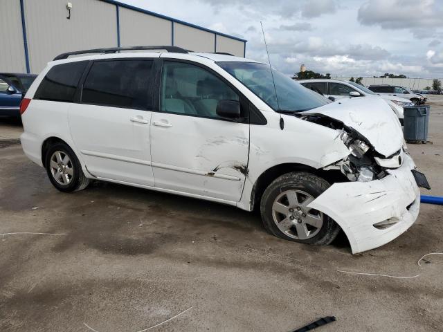 5TDZA23C86S560344 - 2006 TOYOTA SIENNA CE WHITE photo 4