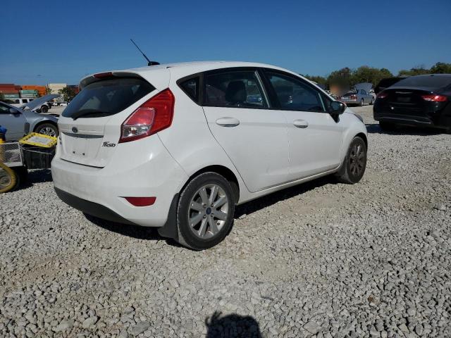3FADP4EE7GM104278 - 2016 FORD FIESTA SE 白色 照片 3