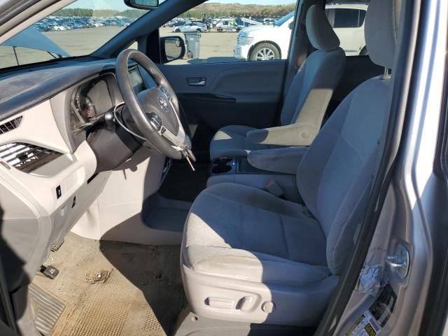 5TDKZ3DC9HS823829 - 2017 TOYOTA SIENNA LE SILVER photo 7