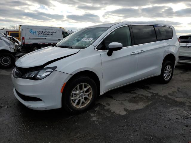 2C4RC1CG0NR103526 - 2022 CHRYSLER VOYAGER LX WHITE photo 1