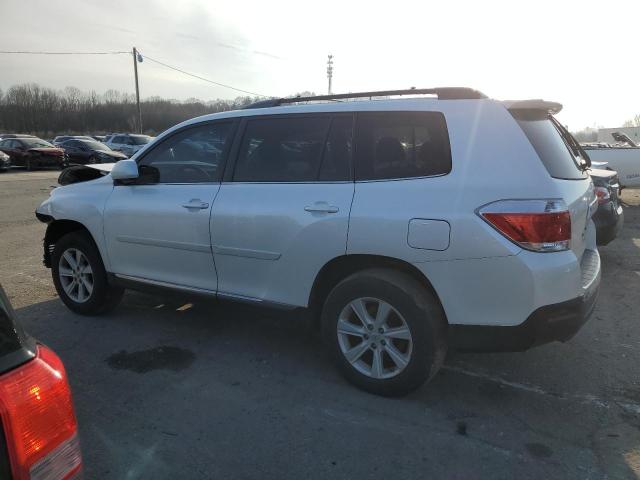 5TDBK3EH8CS129849 - 2012 TOYOTA HIGHLANDER BASE WHITE photo 2