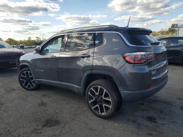 3C4NJDCBXHT688952 - 2017 JEEP COMPASS LIMITED Серебристый фото 2