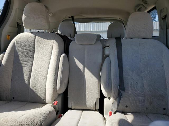5TDKK3DC7CS198330 - 2012 TOYOTA SIENNA LE Արծաթագույն լուսանկար 10