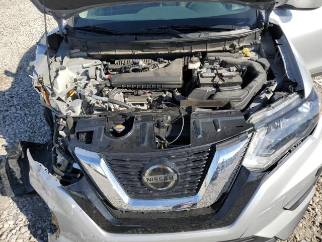 5N1AT2MV9JC729767 - 2018 NISSAN ROGUE S 银色 照片 11