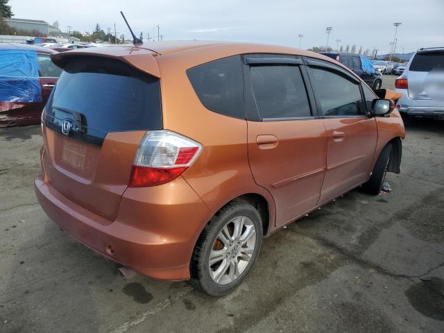 JHMGE8H5XBC013000 - 2011 HONDA FIT SPORT ORANGE photo 3