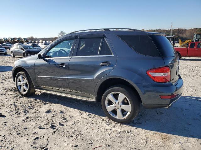4JGBB8GB4BA746730 - 2011 MERCEDES-BENZ ML 350 4MATIC BLUE photo 2