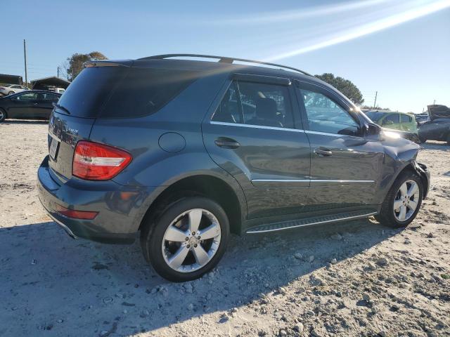 4JGBB8GB4BA746730 - 2011 MERCEDES-BENZ ML 350 4MATIC BLUE photo 3