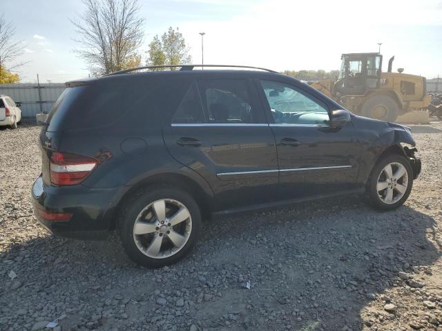 4JGBB8GB7BA695126 - 2011 MERCEDES-BENZ ML 350 4MATIC BLACK photo 3