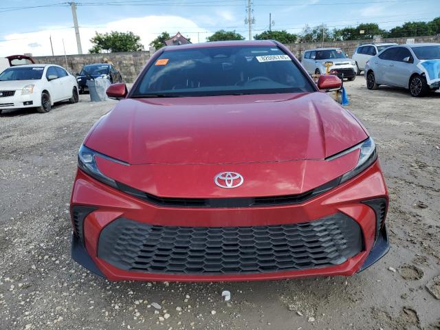 4T1DAACK1SU094480 - 2025 TOYOTA CAMRY XSE أحمر صورة 5