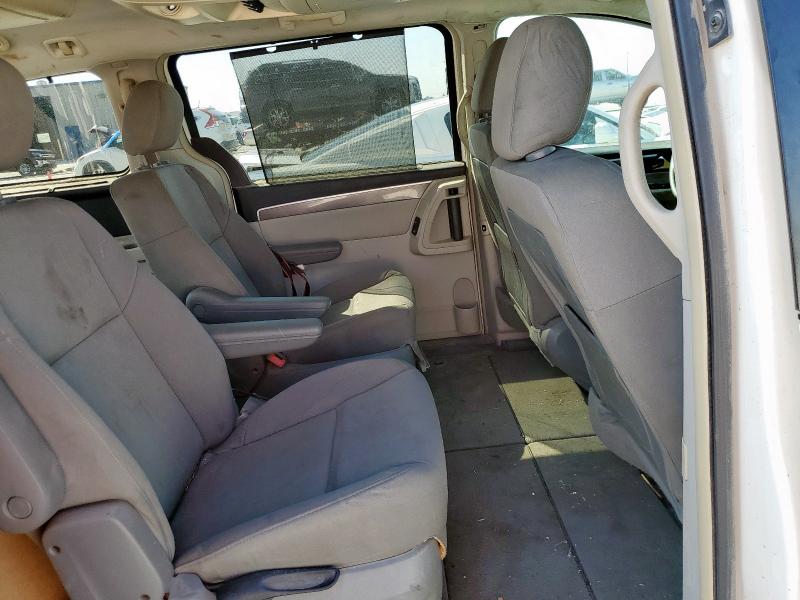 2V8HW34189R586041 - 2009 VOLKSWAGEN ROUTAN SE أبيض صورة 10