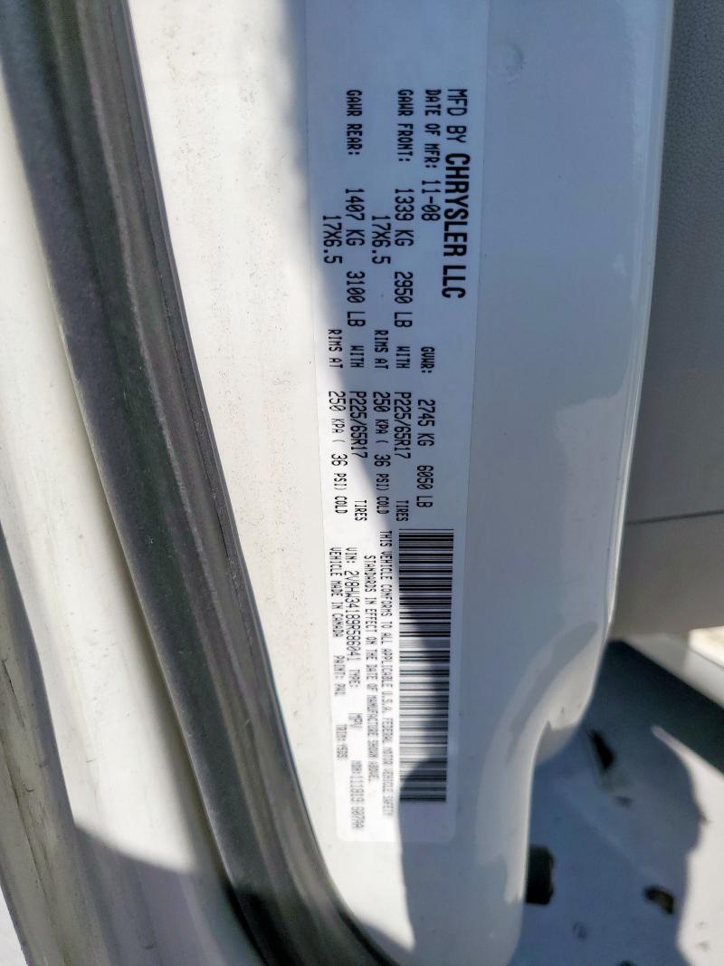 2V8HW34189R586041 - 2009 VOLKSWAGEN ROUTAN SE أبيض صورة 12